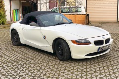 BMW_Z4_matt_blue_white_pearlescent_01_1