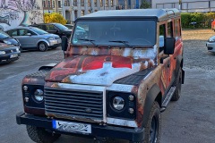 Land_Rover_Defender_Rusty_03_1