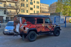 Land_Rover_Defender_Rusty_06_1