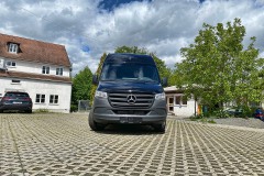 Mercedes_Benz_Sprinter_Avery_Gloss_Black_03_1