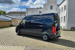 Mercedes_Benz_Sprinter_Avery_Gloss_Black_07_1