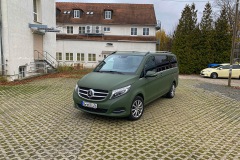 Mercedes_V_Klasse_Avery_olive_green_matt_03_1