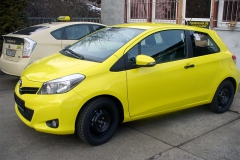 toyota_yaris_foliert_in_intaxgelb_20130502_1816081401