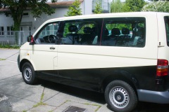 volkswagen_t5_foliert_in_schwarz_und_hellelfenbein_20110818_1022022629