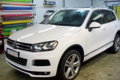 vw_touareg_foliert_in_glaenzend_weiss_20130103_2003204201