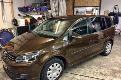 VW_Touran_foliert_in_orientbraunmetallic_03